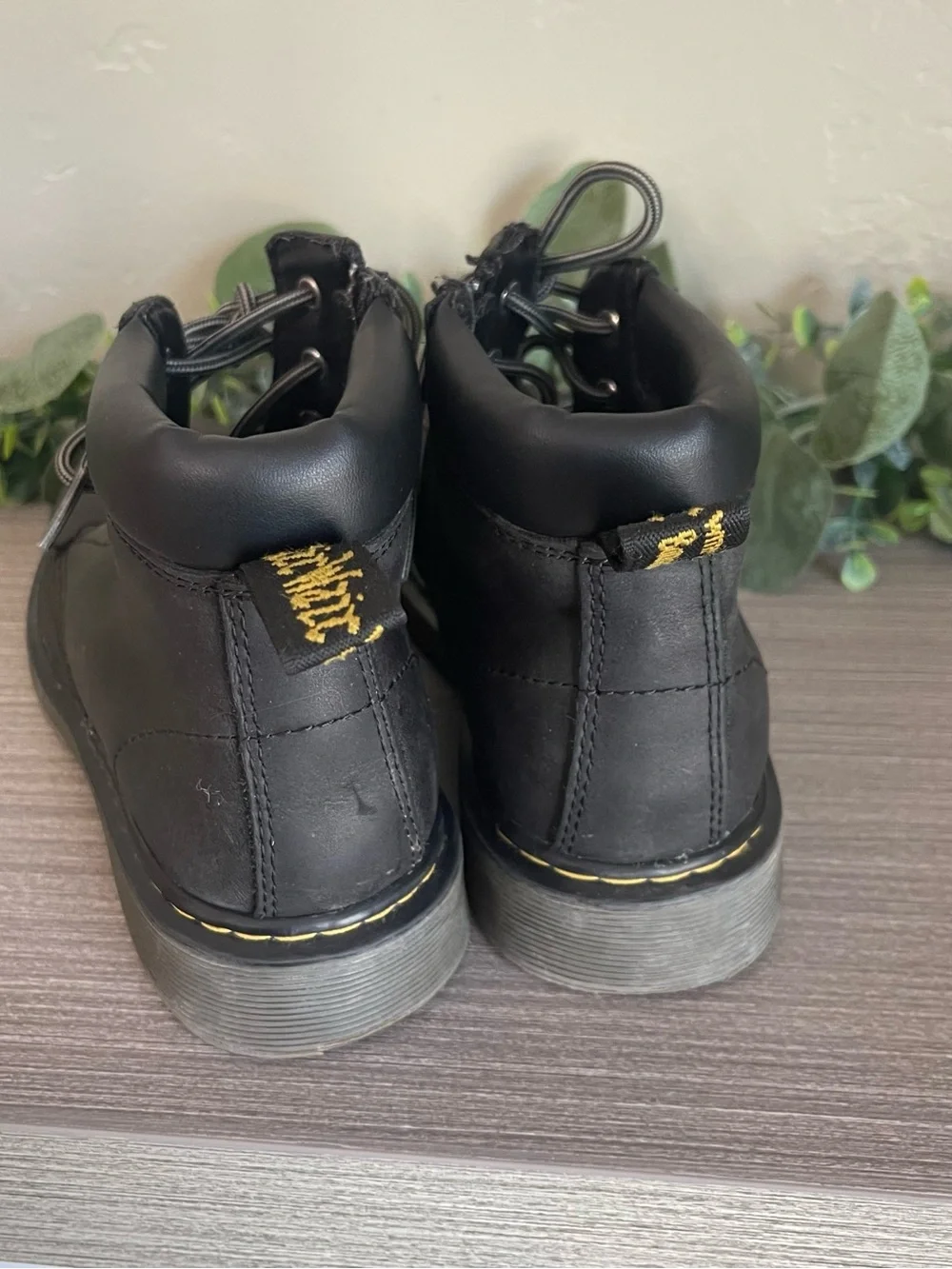 Dr Martens Padley Leather Lace Up Boots Big Kids Size 3